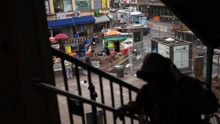 'La gente tiene miedo': Economía de los migrantes se resiente por las severas políticas de Trump