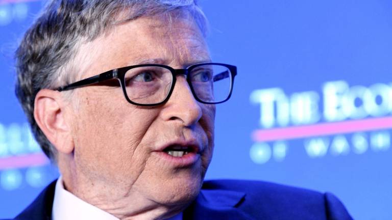 Bill Gates predice cuándo terminará la pandemia y habla de posible terapia efectiva contra la covid-19