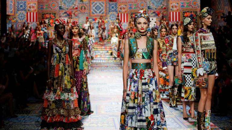 Dolce&amp;Gabbana y su patchwork de azulejos sicilianos sorprende en Milán