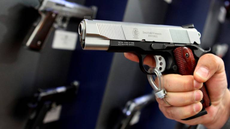 Policía ha recuperado 30 pistolas Smith and Wesson de un total de 150 que fueron hurtadas del Cuartel Modelo