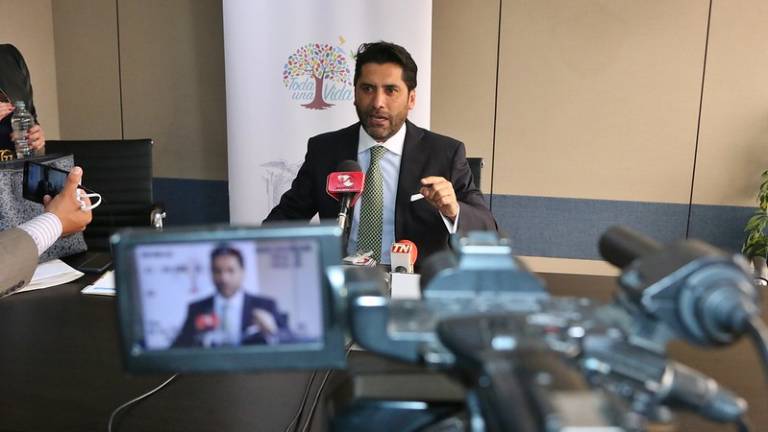 Ecuador pide detalles a China sobre hallazgo de trazas de covid-19 en envase de pescado congelado