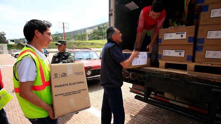 Casi 170 mil ecuatorianos inscritos en España para elecciones