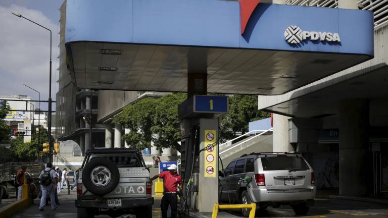 La gasolina en Venezuela sube por primera vez en 20 años