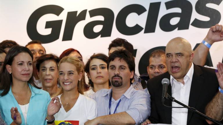 Venezuela: Oposición sacó ventaja de 15,4 puntos al chavismo