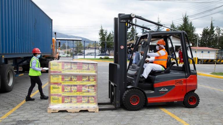 Ecuador inicia exportaciones de leche en polvo a Estados Unidos