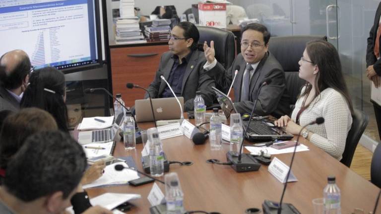 Comisión de régimen económico no realiza cambios al presupuesto