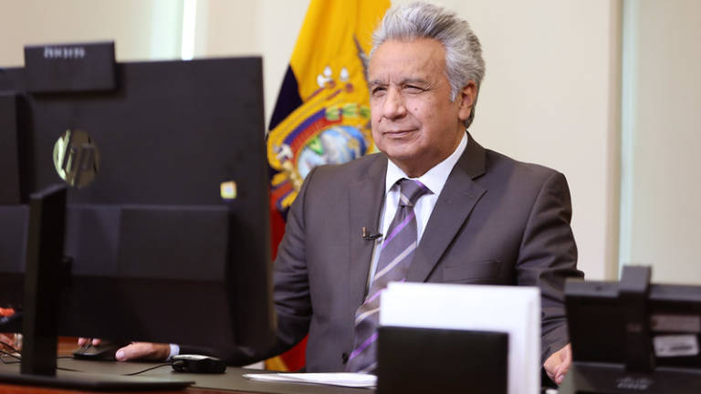 Moreno deja sin efecto decreto sobre reducción de su salario y el de los ministros a la mitad