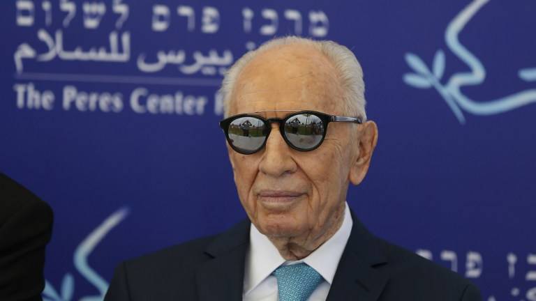 El expresidente israelí Shimon Peres &quot;entre la vida y la muerte&quot;