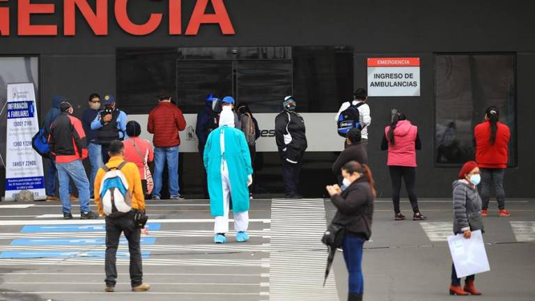 Ministro de Salud asegura que el sistema sanitario en Quito no está colapsado, pese a incremento de pacientes COVID-19