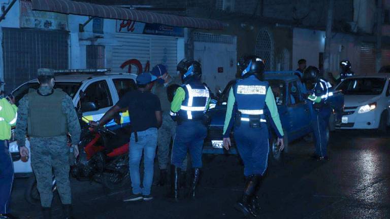500 nuevos agentes del GIR, GOE y GEMA refuerzan seguridad por auge de delincuencia en Guayaquil