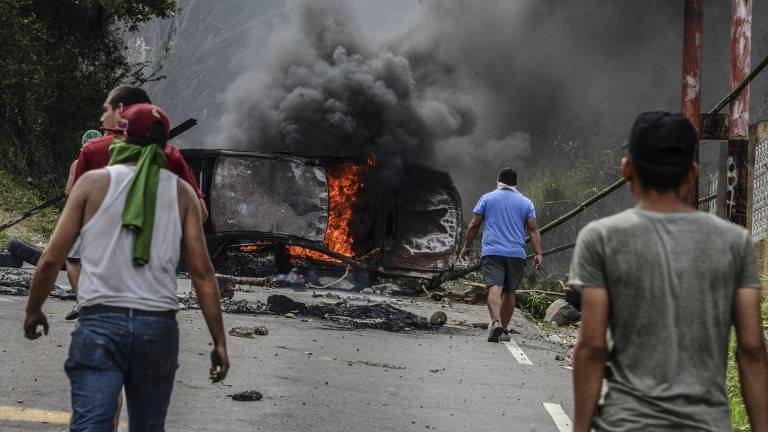 Oposición reta con marcha a Maduro tras 26 muertes