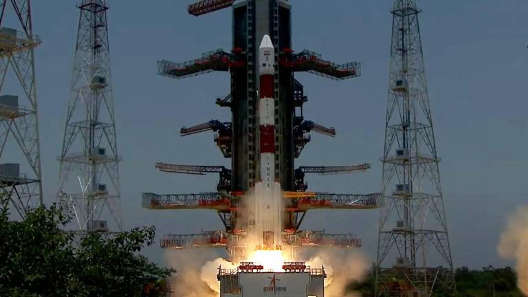 De la Luna a las cercanías del Sol, India lanza una nueva misión espacial
