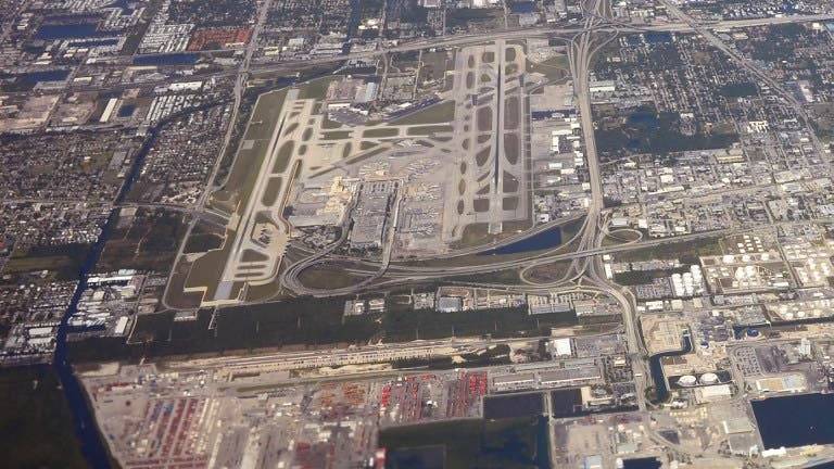 5 muertos y 9 heridos en tiroteo en aeropuerto F. Lauderdale