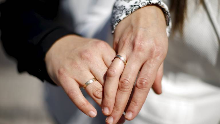 Gays en Chile ya dicen "sí, quiero" en uniones civiles