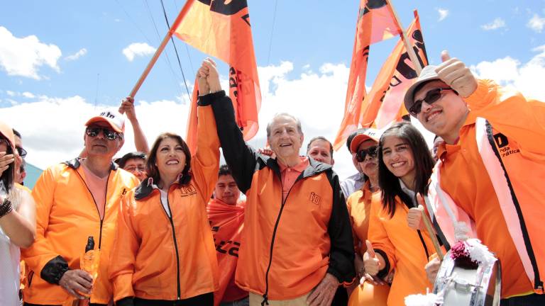 Izquierda Democrática completa firmas para reinscripción