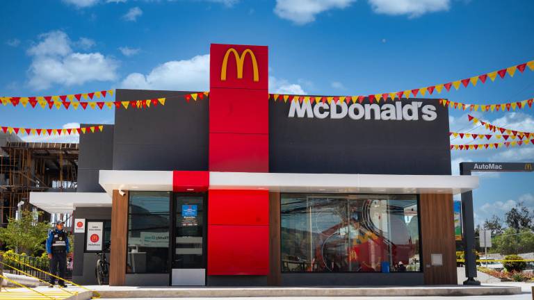 Fachada del nuevo local de McDonald's en Carapungo, al norte de Quito.