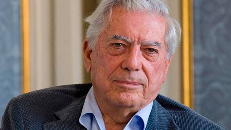 Escritor peruano Mario Vargas Llosa visita Ecuador
