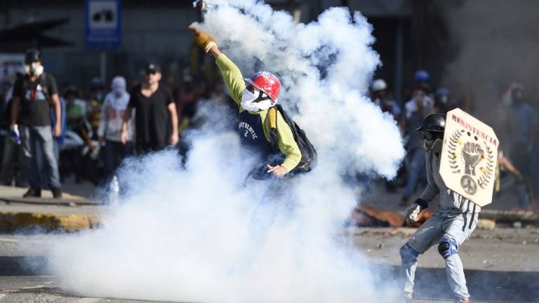 UE: se debe &quot;garantizar la seguridad&quot; de diputados venezolanos