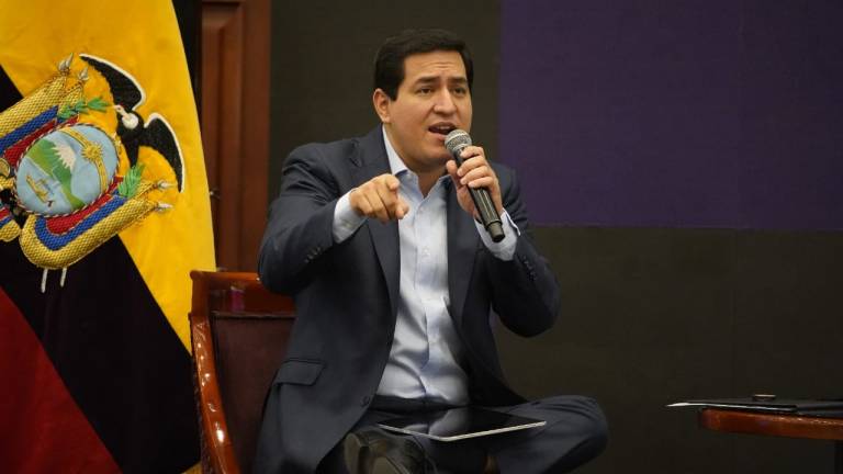 Andrés Arauz presenta denuncia en Colombia por vinculación con el ELN