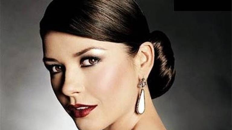 Catherine Zeta-Jones sorpende con foto en la que luce sin maquillaje