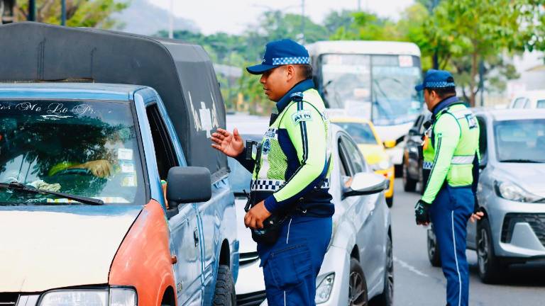 Guayaquil tendrá cierre de vías y cambio en rutas de buses por referéndum y consulta popular