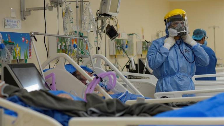Ecuador suma 202.110 casos acumulados y 13.875 fallecimientos por covid-19