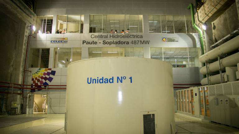 Se inaugura la central hidroeléctrica Sopladora