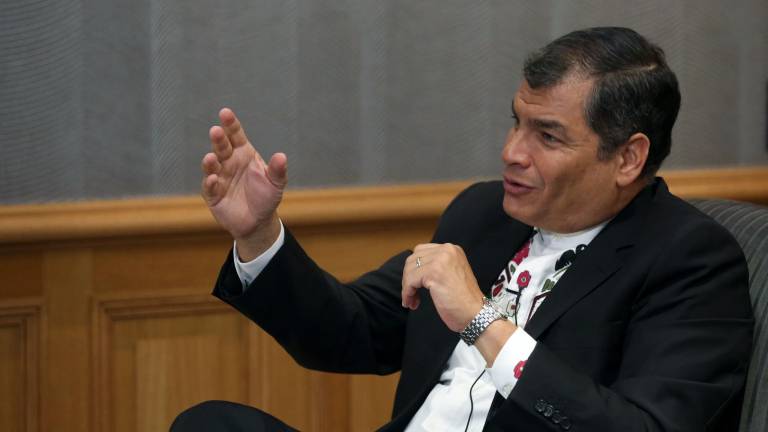 Correa pide preparar victoria para elecciones 2017