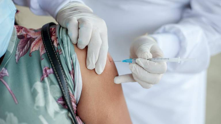 Más de 300.000 personas se vacunaron contra la influenza en Ecuador en un solo fin de semana