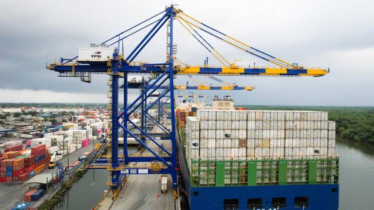 El comercio exterior ecuatoriano registra contracción del 4%
