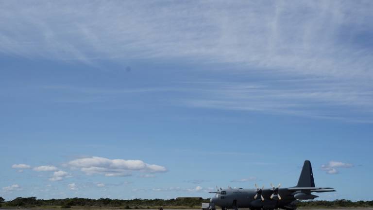 Hallan restos de avión militar chileno que estrelló con 38 personas