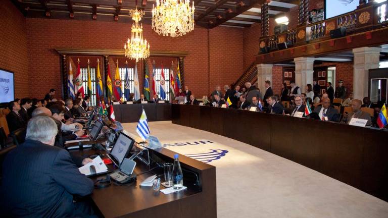 Unasur propicia un nuevo encuentro del Mercosur y la Alianza del Pacífico
