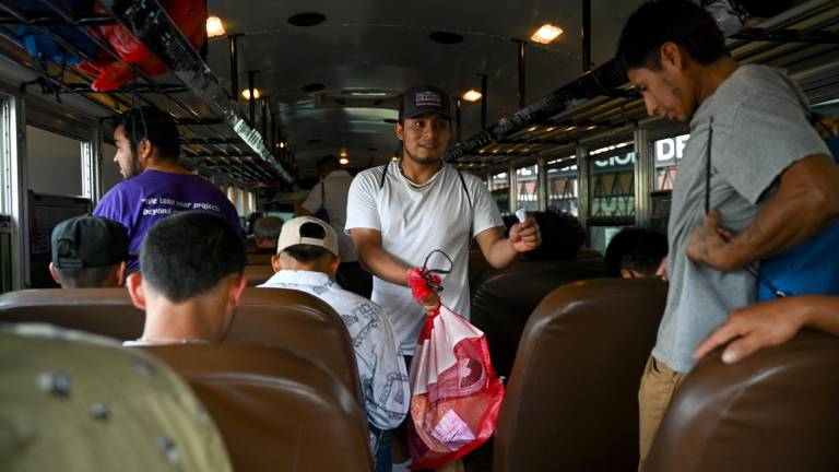 EE.UU. comenzará a cobrar USD 1.000 a los beneficiarios de permiso de residencia temporal