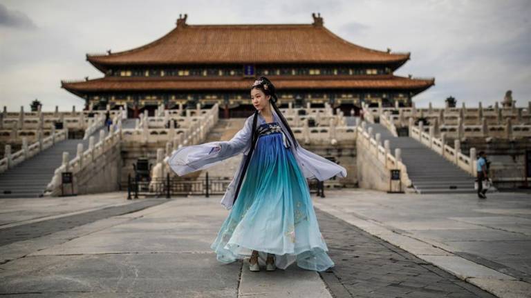 La tradicional ropa china &quot;Hanfu&quot; gana popularidad gracias a las redes sociales