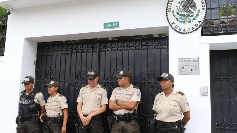 La UE condena el asalto a la embajada de México en Quito