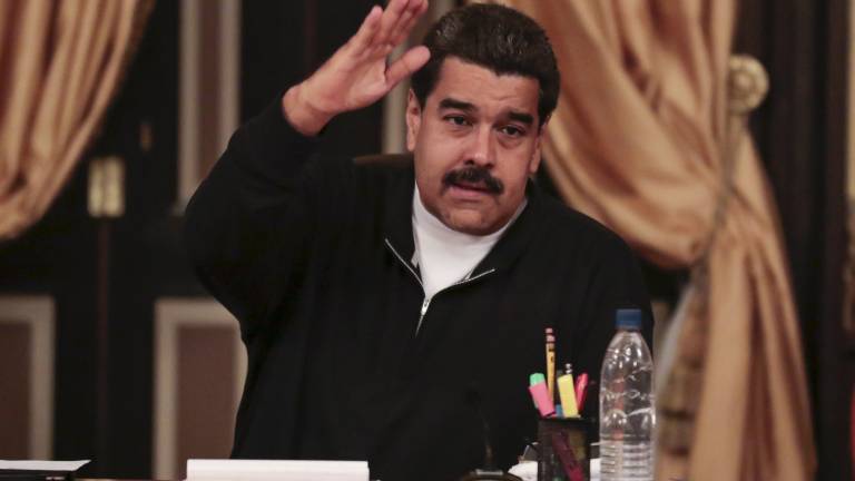 Maduro dice que no apoyará ley a favor de políticos presos