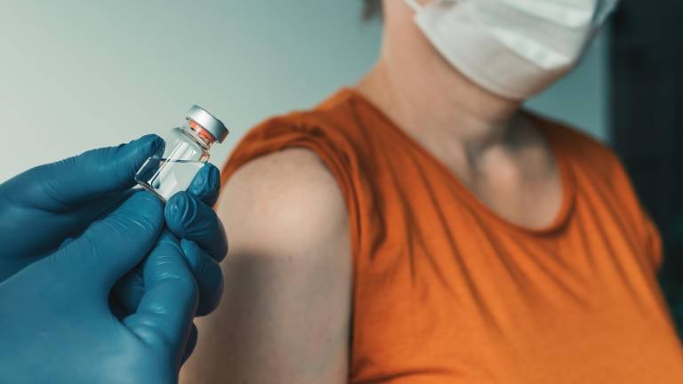 Vacunatón del esquema regular e influenza en Ecuador: horario y lugares donde se realizará la campaña