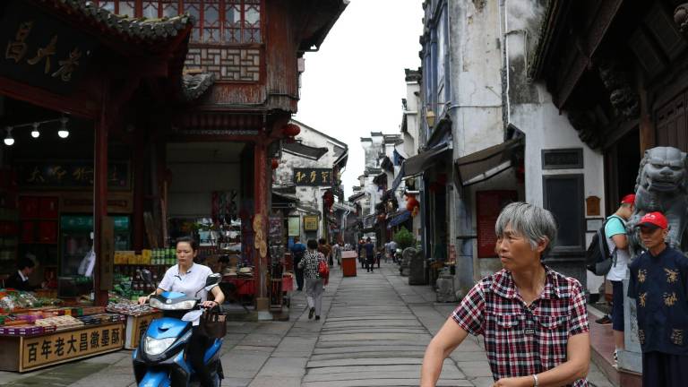 Población china disminuye por primera vez en más de 60 años