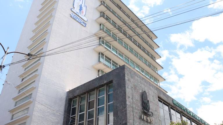 IESS adelanta pago de pensiones para miles de jubilados