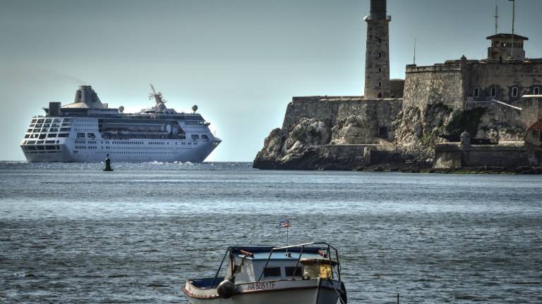 "Es supertriste": los cubanos despiden al último crucero de EEUU