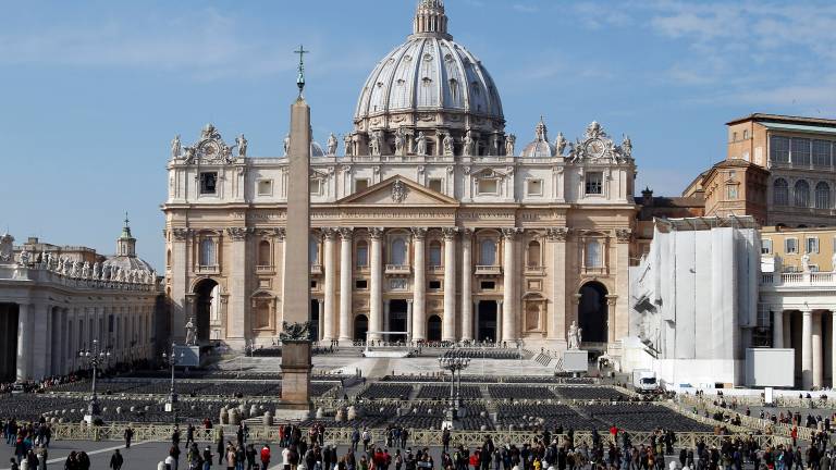 Finanzas del Vaticano, blanco del nuevo escándalo de Vatileaks