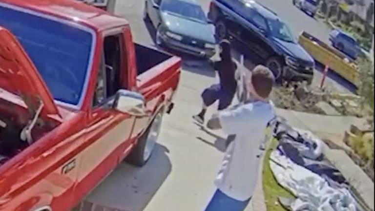 Se viraliza video en el que Chito Vera aparentemente espanta a ladrón tras un intento de asalto