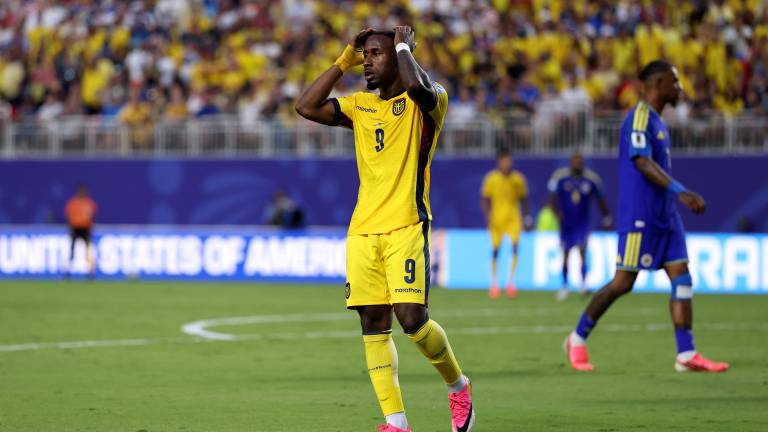 John Yeboah reacciona durante el partido entre Ecuador y Curazao en el Estadio de Kansas City.