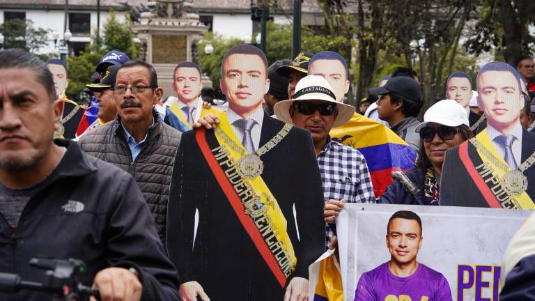 Manifestación en Carondelet: Simpatizantes de Daniel Noboa se congregan en plantón 'No más pillos'