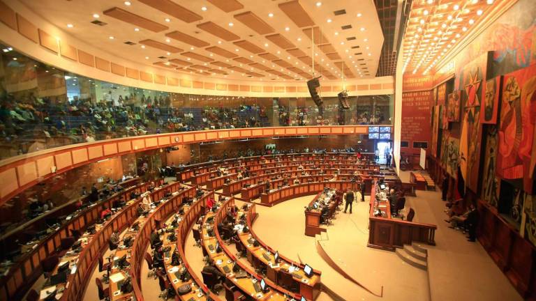 Gobierno de Lasso hace un guiño con la muerte cruzada tras votación en la Asamblea