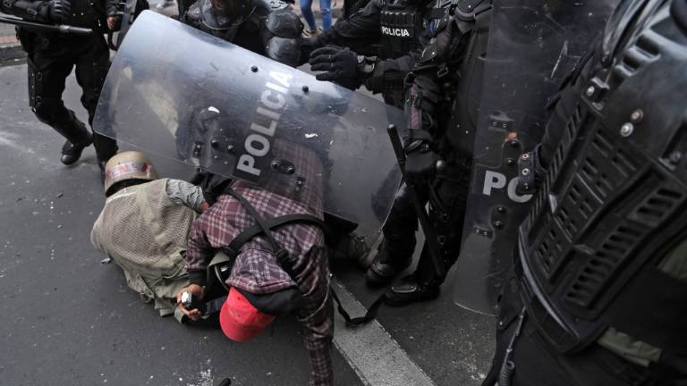 La prensa, la víctima invisible de los recientes disturbios en Ecuador