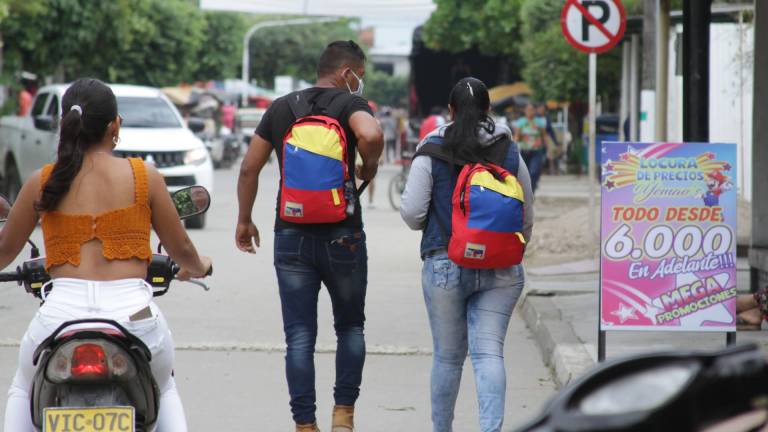 Ecuador planteará a Colombia un corredor humanitario para venezolanos que sean expulsados de Perú
