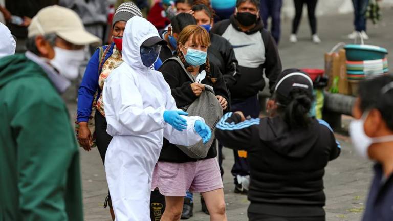 Los contagios confirmados por COVID-19 en Ecuador bordean los 100.000