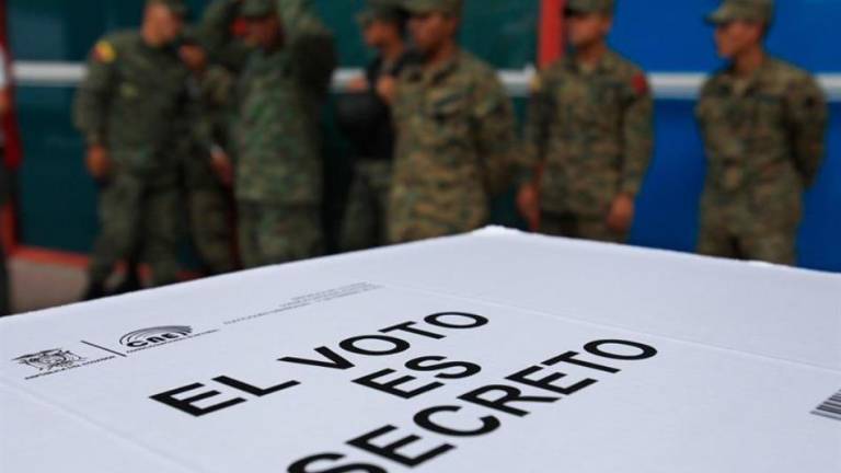 Cerca de 400.000 ecuatorianos en el exterior podrán votar