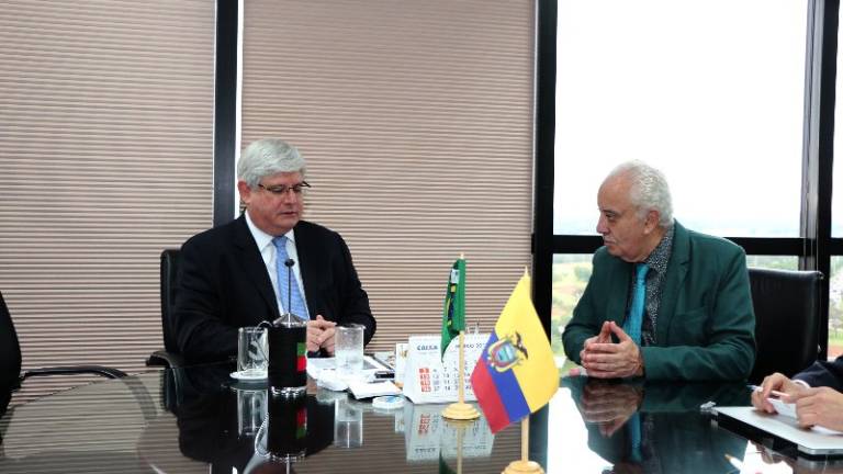 Brasil y Ecuador revisan pedido sobre Odebrecht